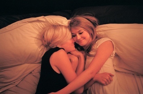lipstick-lesbian:  ☆ 