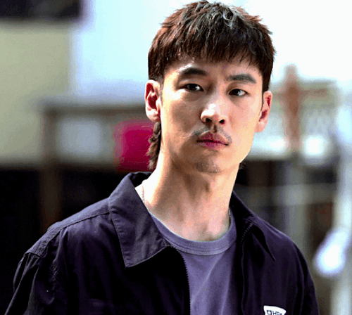 Son U Rim: *exists*Cho Sang Gu: *buffering*