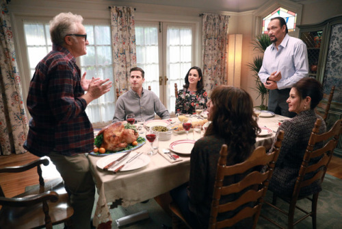 Brooklyn Nine-Nine: “Two Turkeys” episodic photos