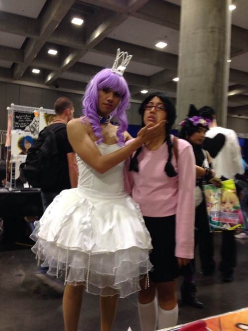 ybee: look at this cosplay
