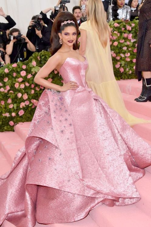 Deepika Padukone Looks Irresistibly Sexy At 2019 Met Gala Celebrating Camp: Notes on Fashion in New 