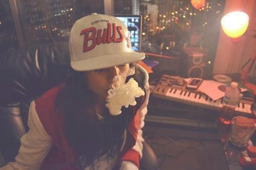 luana-mina:  Facebook em @weheartit.com - http://whrt.it/YWAifP 