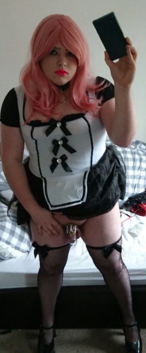 sissyfag2own: sissypaula79:   Sissy Maids of KIK.  Every hundred notes will reveal