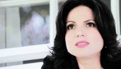 snowqveen:  Regina Mills + Pretty colors (✿◠‿◠) 