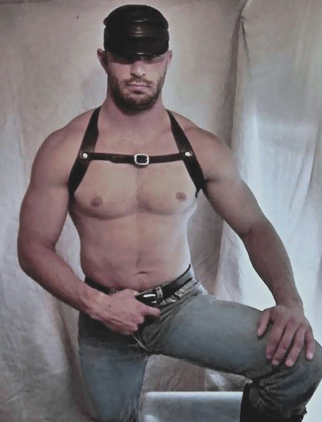 starlitblack:leatherlovelove