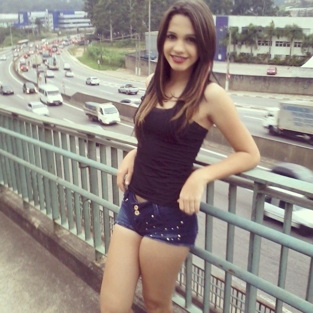 chicosfem:  Eduarda Vieira a Brazilian transex is so amazing, wear lipstick and short