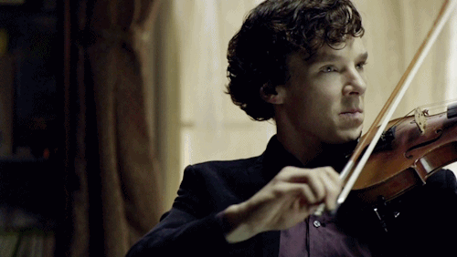 adorable-bc-pictures: It’s all about the violin.
