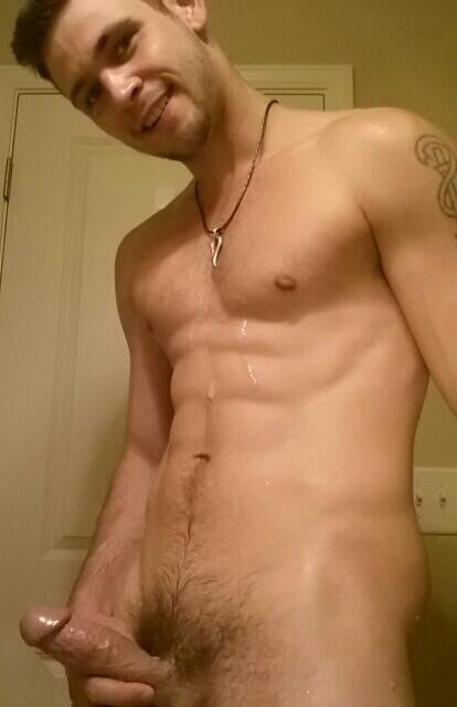 jimmyboi1981:  cmw0419:  spoonsdammit:  Happy and horny  The things I’d do to him…