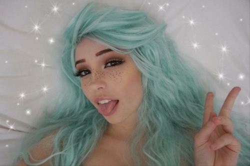 peachy-thighs:  ahegaonow:  Belle Delphine  Can we all just take a minute to appreciate what an absolute CUTIE she is!? 😱💕 I’m in love with her and her style it makes me so jealous! 😭💕