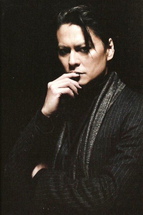 btyeahyeahyeah:  (reblog because i love this mag) 