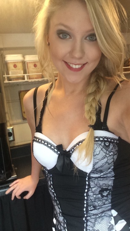 gamestopfistfight:My boyfriend calls me Elsa when I wear my hair like this