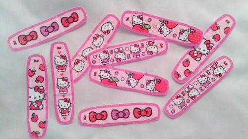 littlerumpusroom:  I love colorful and cute bandaids ^-^