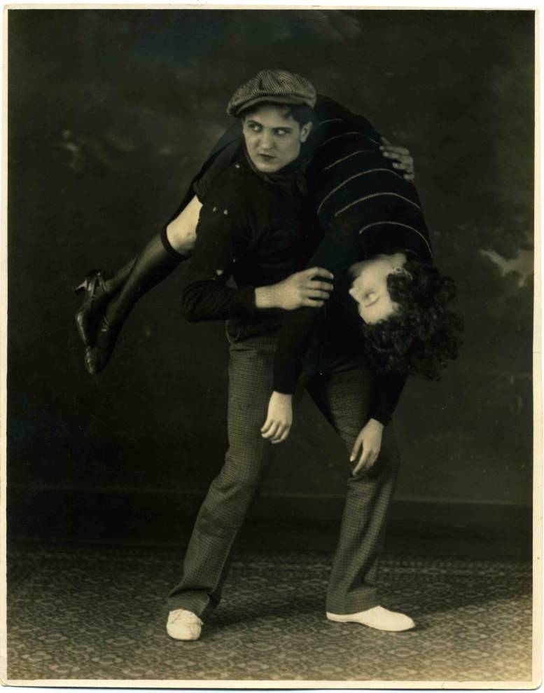weirdvintage:  Vaudeville couple, late 1920s (via Mugshots and Miscellaneous)