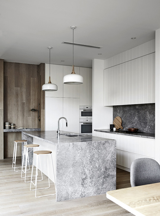 Beachside Home by Mim Design