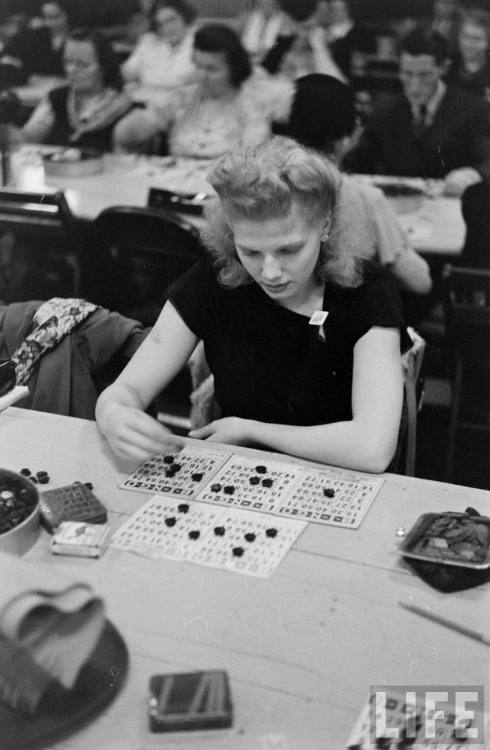 Bingo in Wheeling, West Virginia(Thomas McAvoy. 1948)