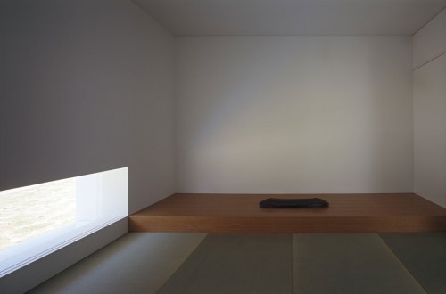 thehouseofyarn:White Cave House / Takuro Yamamoto Architects