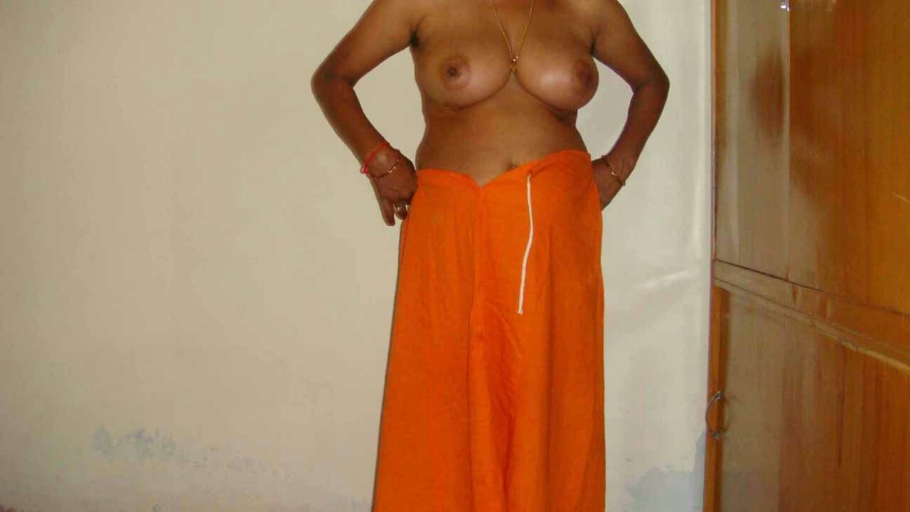 malluandmallu:  Saree