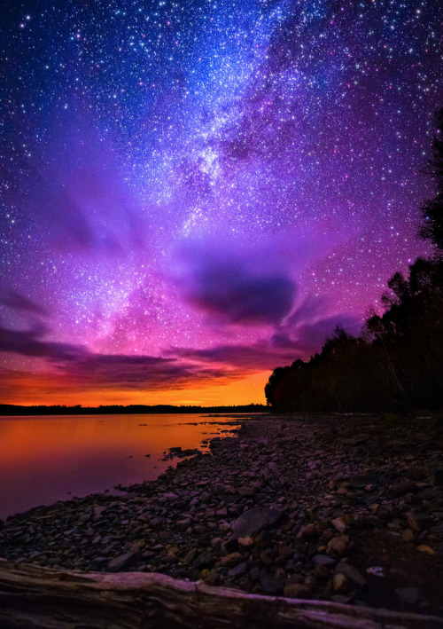 coiour-my-world: Milky Way over Spencer Bay, Moosehead Lake, Maine 