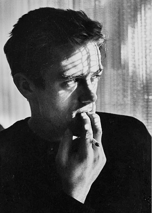 jimmylives:  James Dean photographed by Roy Schatt. 