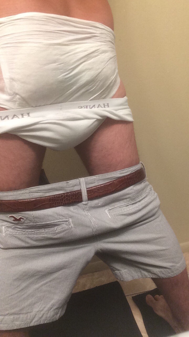 doggiewolfboi:  Woof - SHARE IF YOU LIKE WHITEY TIGHTIES   SOGGY NAPPS Xo  dWb 