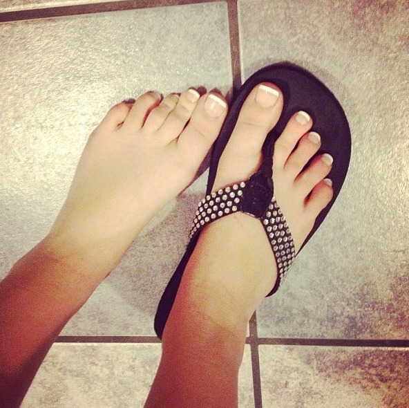 FEEN 4 FEET