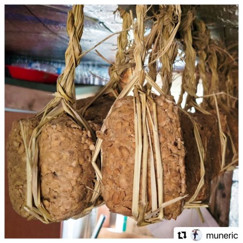  2021.11.16 Shinhwa’s Eric Instagram Update: Homemade fermented soybean lumps that will hang until s