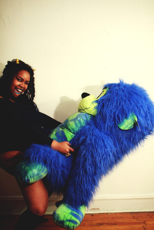 daddys-chubby-cookie:  iridessence:  “Lemme Tell Ya Bout My Best Friend!” molotowcocktease and I took a shit ton of photos tonight and these are just a playful few of she and I hanging out with these… super large and colorful monkeys that