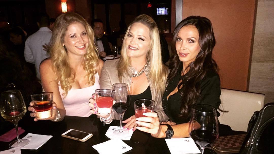 With my beautiful babes @lovelylonne and @whitegirlpoliticking 😻 by nikkibenz