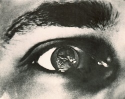 Still from Dziga Vertov&rsquo;s experimental silent documentary film Man With a Movie Camera, 1929