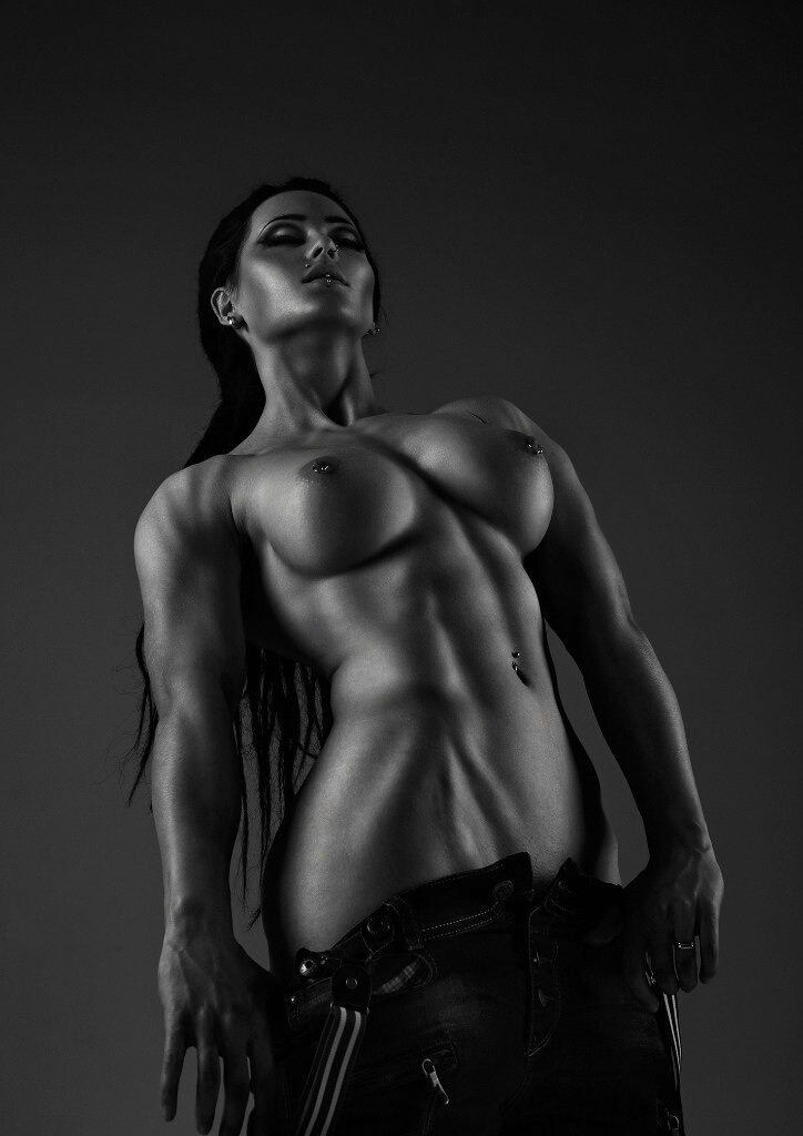 Naked Female Muscle