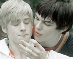 evan-stoned:  i’ll go down with this ship  maxxie oliver and tony stonem 