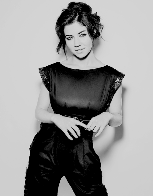 alternative-queens:I’m masquerading as an innocent pop star.