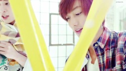 Puifaipanita:  [Cap] Boyfriend「瞳のメロディ」（Short Ver.）4 