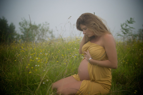 enceintenue: @enceinte_nu enceintenue.tumblr.com #enceinte #pregnant #nue #nude