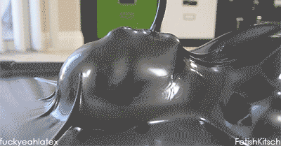 kinkengineering:  fuckyeahlatex:  Vacbed Obsession Round 1  A great montage of Kink Engineering vacbeds in use.