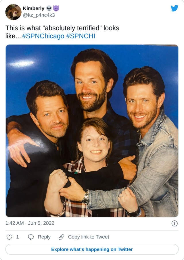 This is what “absolutely terrified” looks like…#SPNChicago #SPNCHI pic.twitter.com/S9SmbIjQPQ — Kimberly (@kz_p4nc4k3) June 5, 2022