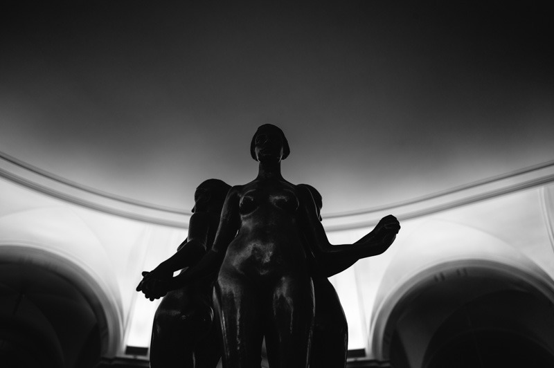 “Holding hands”
ETH library, Zürich, January 2017