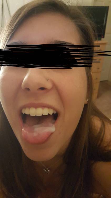 http://incredible-cumshots.tumblr.com/post/142149386582