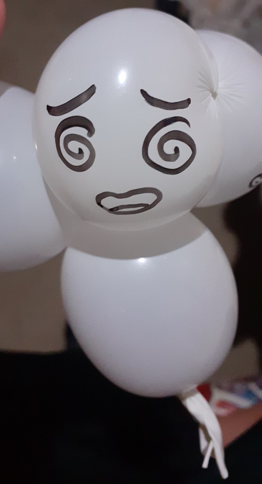 Nada De Mais Apenas Alguns Desenhos Em Um Balão 👍