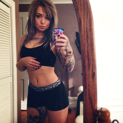 vaydaplacebosuicide:  #sghomework #SuicidegirlsFitness adult photos