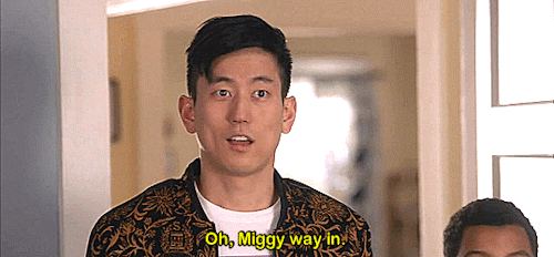 samann98:#Miggy has his priorities in order Jake Choi in Single Parents (2018 - 2020).
