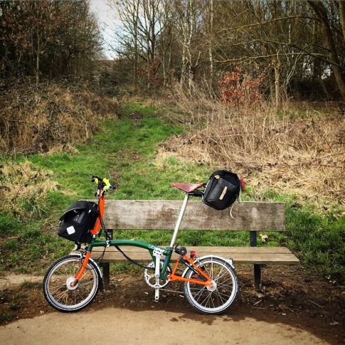 bromptonbcn:Little pitstop along the way at Ally Pally … Packed up with the #Brompton for me week in