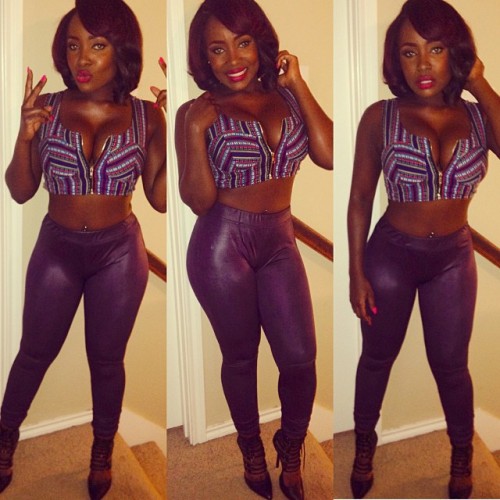 pussypiffandpalmtrees:  beautyandthebooty:  2-each-his-own:  Jenny Jahaan  http://beautyandthebooty.tumblr.com/  Beautiful Sexy Chocolate Thickness
