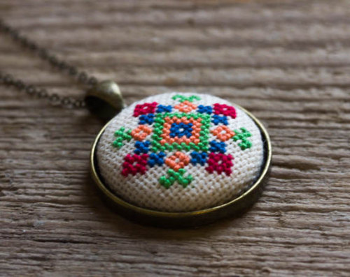 sosuperawesome:Embroidered jewelry by skrynka on Etsy