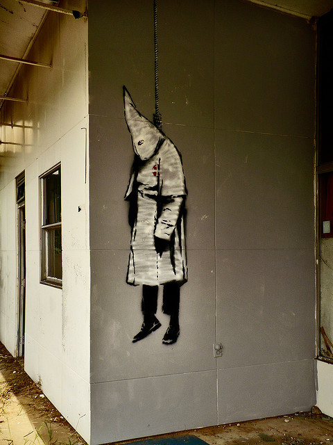 luizhrq5:  Bush Blvd Banksy 2 by Dystopos on Flickr. 