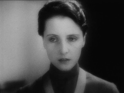 writemeanna:Dorothea Wieck in Mädchen in Uniform (1931) dir. by Leontine Sagan