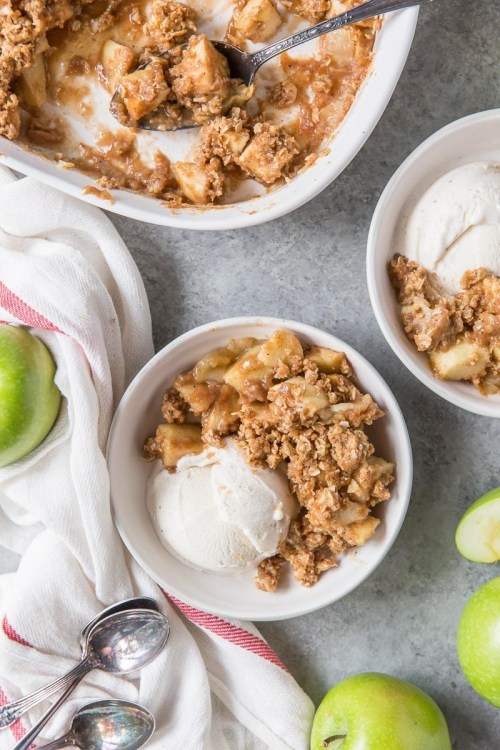 fullcravings:  Apple Crisp