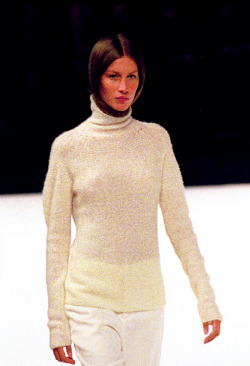 dustulator:Gisele Bundchen at Tse F/W 99 designed by Hussein Chalayan