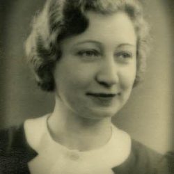 morethanjustgay: sixpenceee:  Miep Gies, tiny, white-haired, gentle and courageous, is an unfamiliar name to most people, but without this remarkable woman, there would be no The Diary of Anne Frank. During the Nazi occupation of Holland the Austrian-born