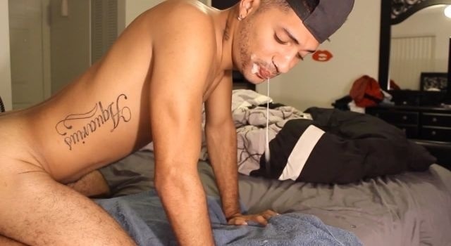 tohottootouch:  Brandon got a mean arch